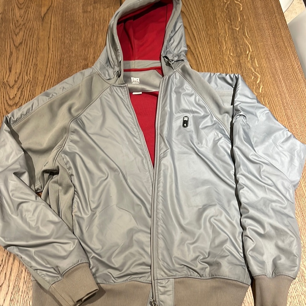 Classic skateboard hoodie from DC